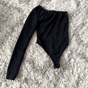 PrettyLittleThing one arm black bodysuit